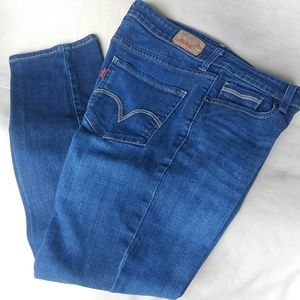 Levi's Mid Rise Skinny Jeans